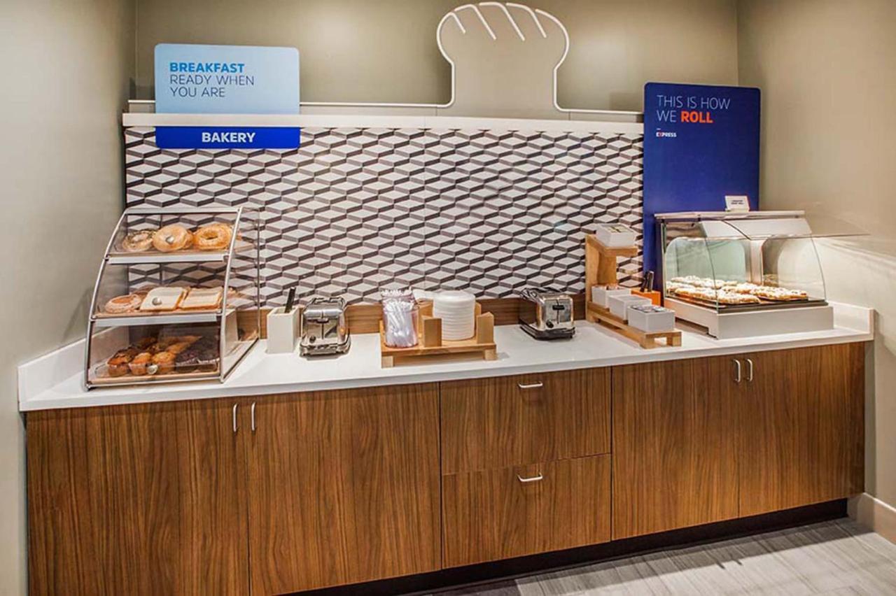Holiday Inn Express & Suites - Ann Arbor - University South By Ihg Luaran gambar